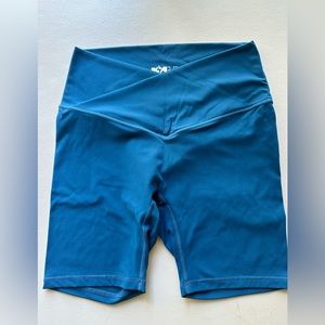 POPFLEX shorts blogilates size M